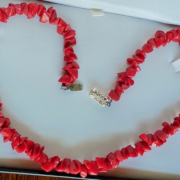 Vintage Red Coral 17" Necklace with Unusual Sterling Clasp - Picture 1 of 5